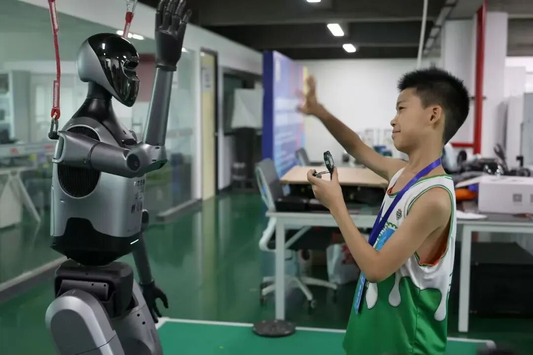Hello！你好！城市摄影队 陈纲 摄
